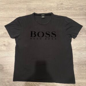 HUGO BOSS Men's Black Velvet Logo T-shirt Size M